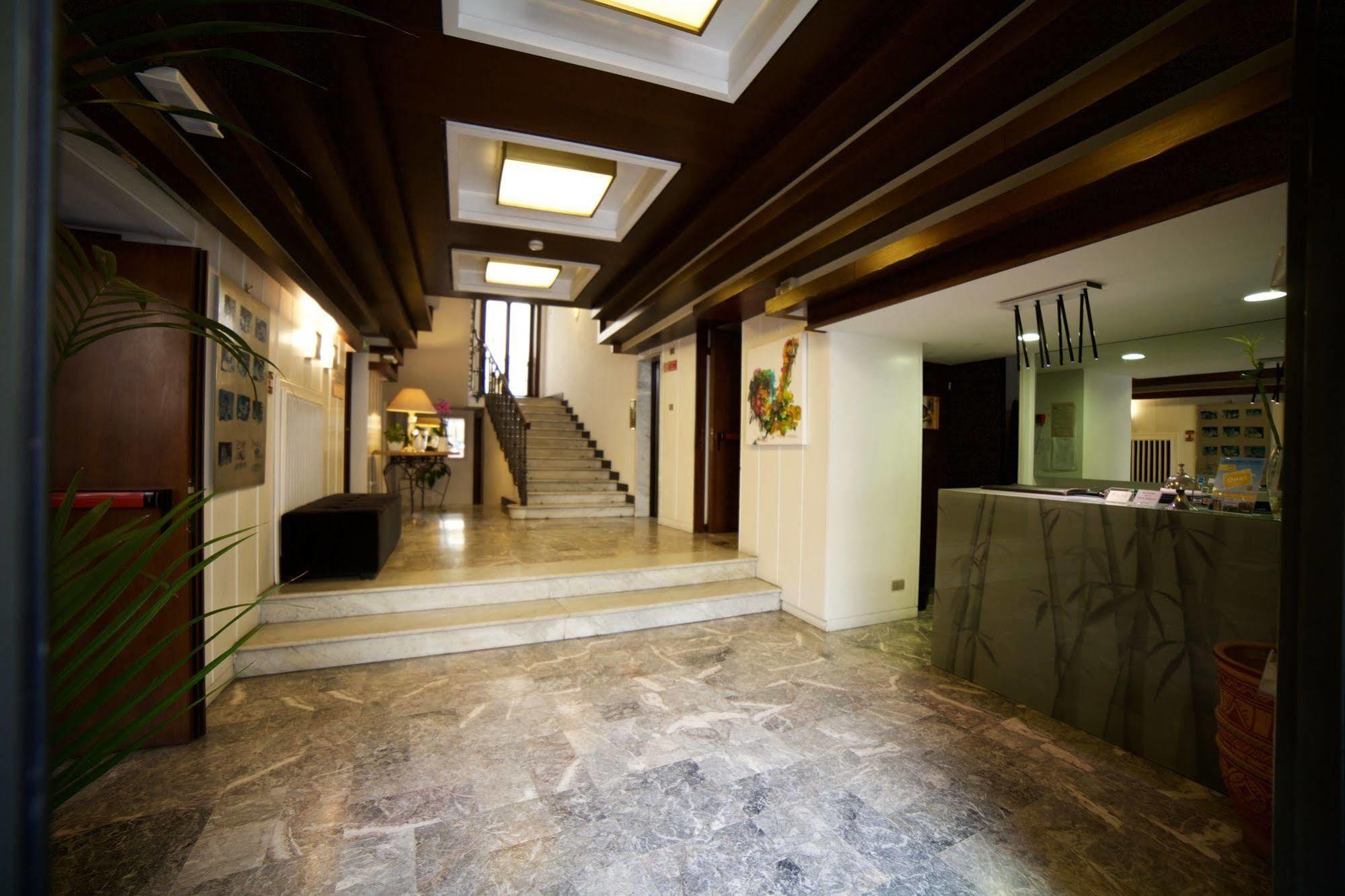 Emme Palace & Hotel 4*